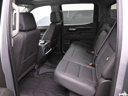 New 2026 GMC Sierra 1500 SLT w/ SLT Premium Plus Package image 19