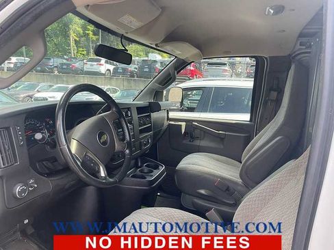 Used 2019 Chevrolet Express 2500 w/ Driver Convenience Package RWD image 2
