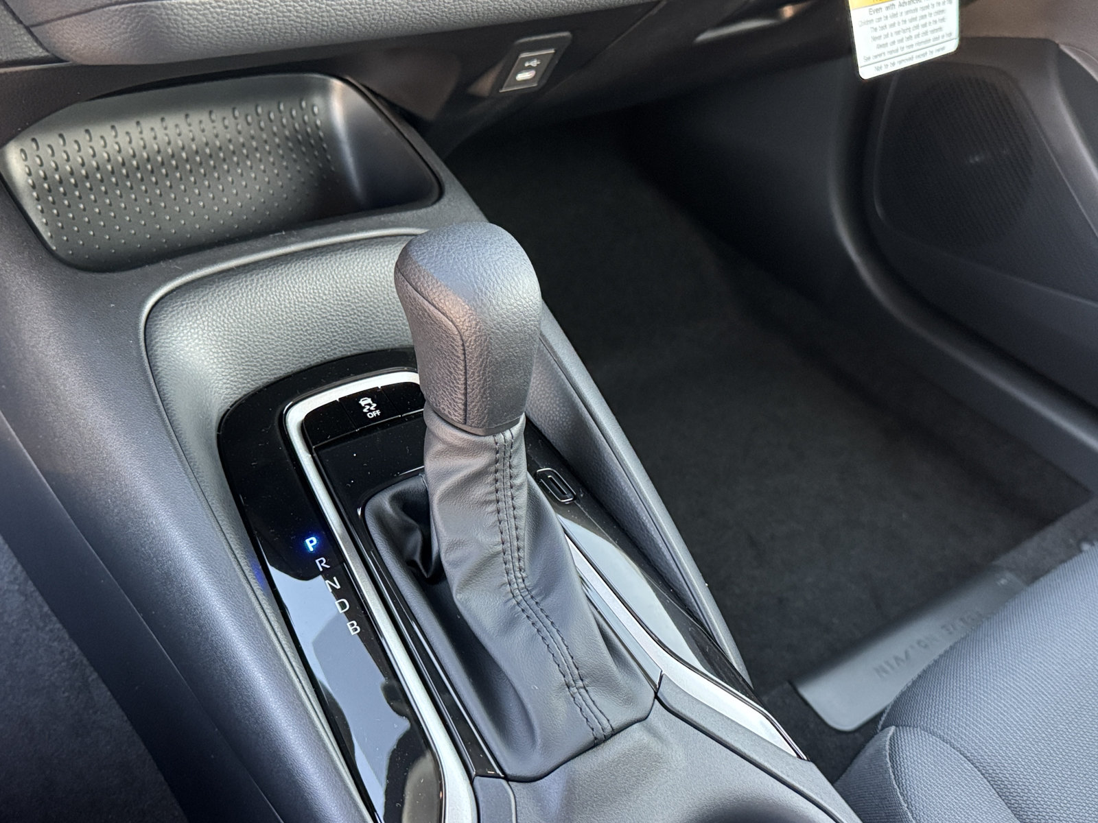 New 2027 Toyota Corolla LE FWD image 19