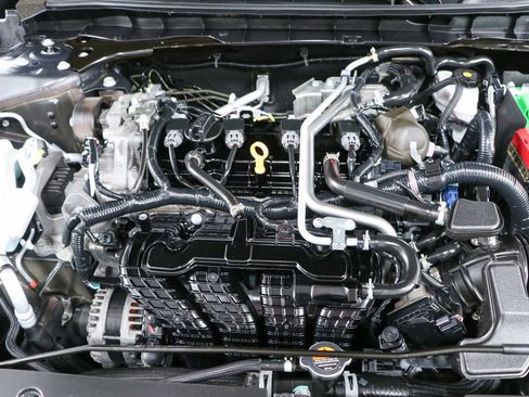 Used 2024 Nissan Altima 2.5 SV FWD image 28