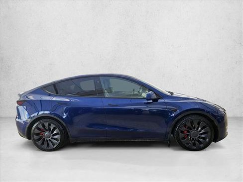 Used 2024 Tesla Model Y Performance AWD/4WD image 4