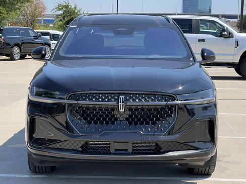 New 2025 Lincoln Nautilus Reserve w/ Jet Appearance Package image 13