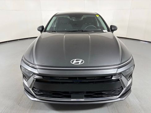 Used 2025 Hyundai Sonata SEL FWD image 3