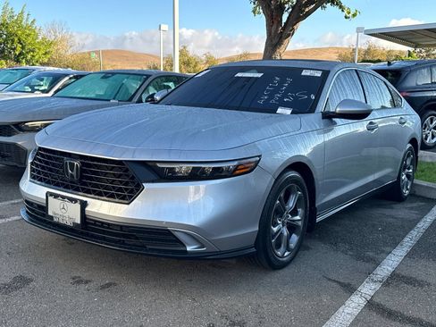 Used 2024 Honda Accord EX image 2