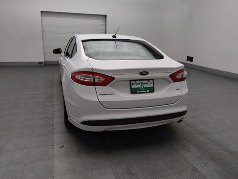 Used 2015 Ford Fusion SE image 6