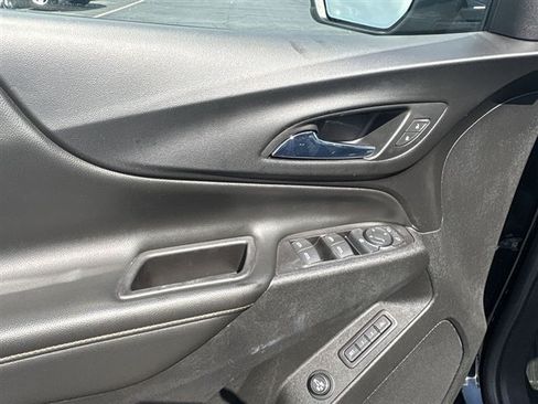 Used 2019 Chevrolet Equinox Premier FWD image 24