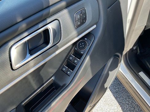 New 2026 Ford Explorer ST-Line w/ ST-Line Street Pack image 21