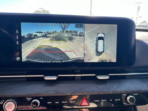 Used 2024 Kia Carnival SX image 28