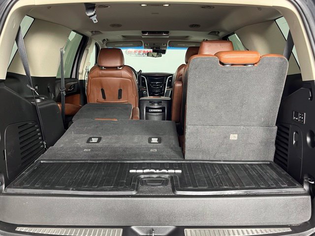 Used 2018 Cadillac Escalade Luxury AWD/4WD image 31