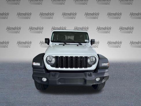 Used 2026 Jeep Wrangler Unlimited Sport AWD/4WD image 3