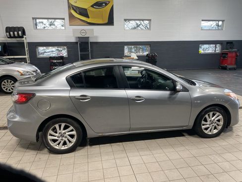 Used 2013 MAZDA MAZDA3 i Touring image 24