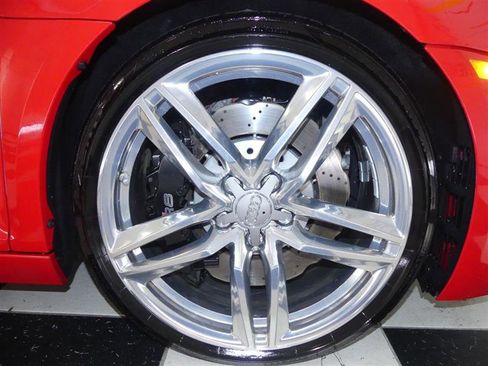 Used 2014 Audi R8 V8 w/ Convenience Package image 24