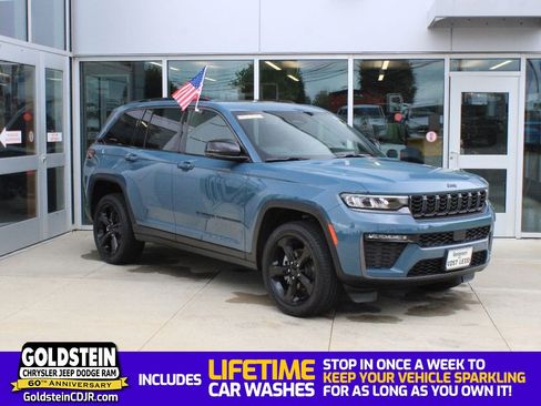 Used 2026 Jeep Grand Cherokee Limited w/ Limited Altitude Package AWD/4WD image 1