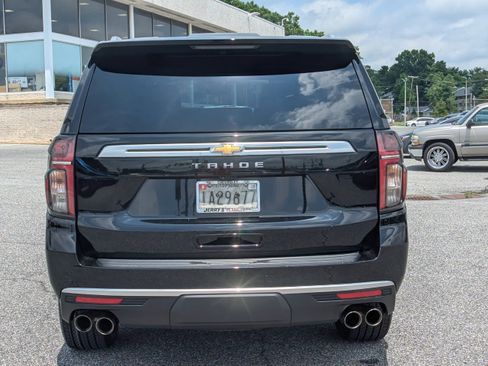 Used 2024 Chevrolet Tahoe High Country AWD/4WD image 7