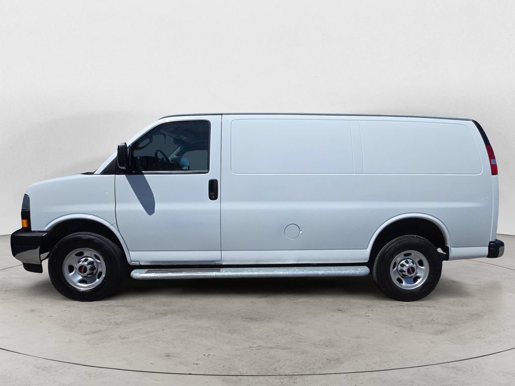 Used 2024 GMC Savana 2500 w/ Driver Convenience Package RWD image 8