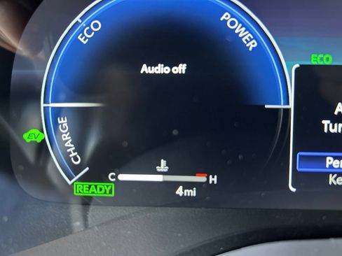 New 2026 Toyota Sienna XLE Woodland Edition AWD/4WD image 16