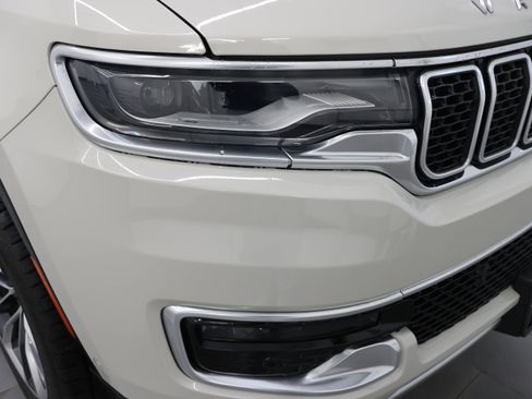 Used 2022 Jeep Wagoneer Series II w/ Premium Group I image 24