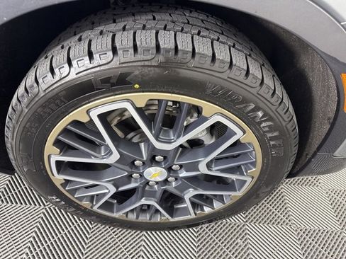 Used 2023 Chevrolet Blazer Premier w/ Enhanced Convenience Package image 11