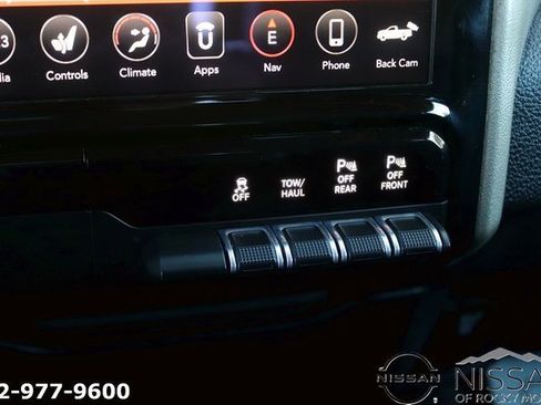 Used 2019 RAM 1500 Laramie image 29