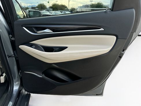 Used 2019 Buick Enclave Premium w/ Experience Buick Package image 33