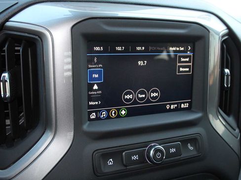 Used 2024 Chevrolet Silverado 2500 Custom w/ Custom Convenience Package AWD/4WD image 39