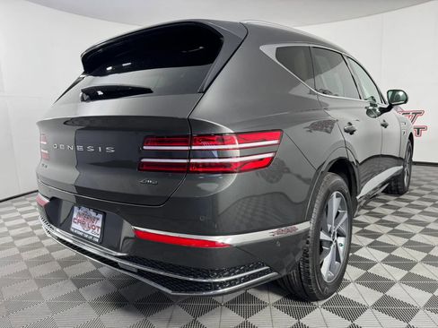 Used 2025 Genesis GV80 2.5T Advanced image 32