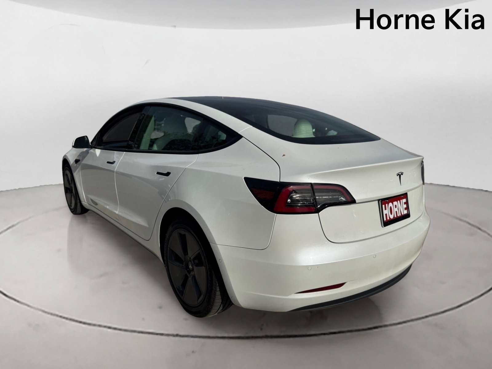 Used 2021 Tesla Model 3 Standard Range Plus RWD image 5