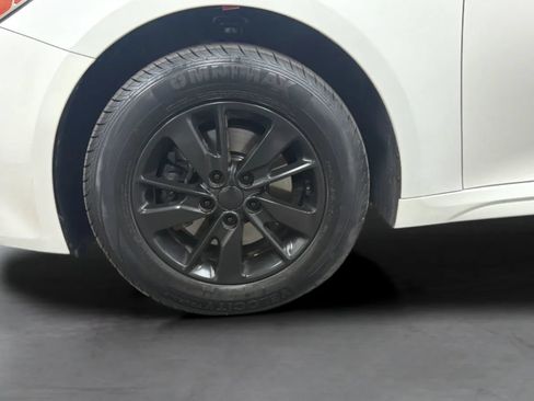 Used 2016 Kia Optima LX FWD image 28