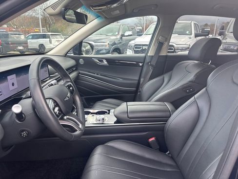 Used 2025 Genesis GV80 2.5T Standard image 2