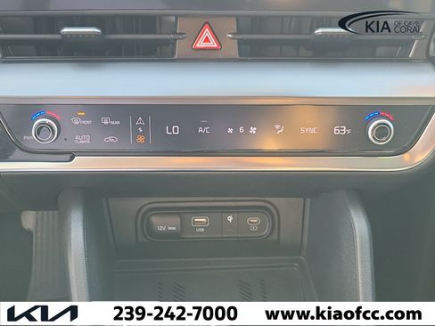 Certified 2024 Kia Sportage EX FWD image 27