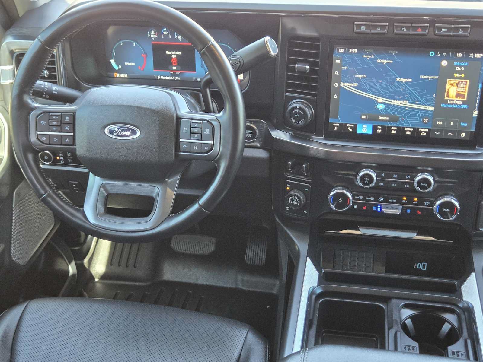 Used 2023 Ford F250 Lariat w/ Lariat Ultimate Package AWD/4WD image 26