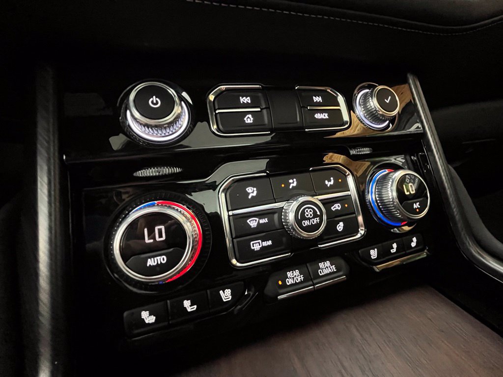 Used 2023 GMC Yukon Denali Ultimate AWD/4WD image 42