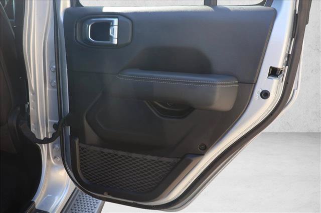 Used 2023 Jeep Wrangler Unlimited Sahara w/ Cold Weather Group AWD/4WD image 27