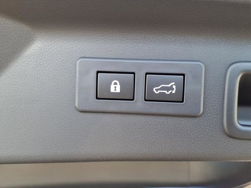 New 2025 Subaru Forester Premium image 9