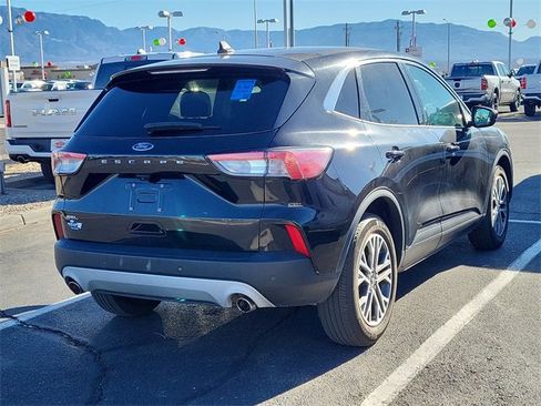 Used 2022 Ford Escape SEL image 10
