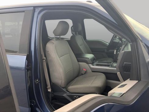 Used 2015 Ford F150 XLT w/ Equipment Group 302A Luxury AWD/4WD image 9