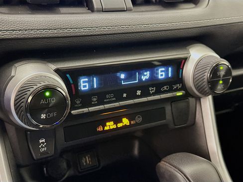 Used 2025 Toyota RAV4 LE image 24