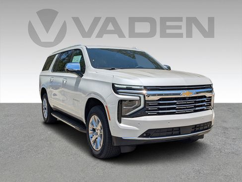 New 2025 Chevrolet Suburban Premier w/ Sun And Tow Package image 5