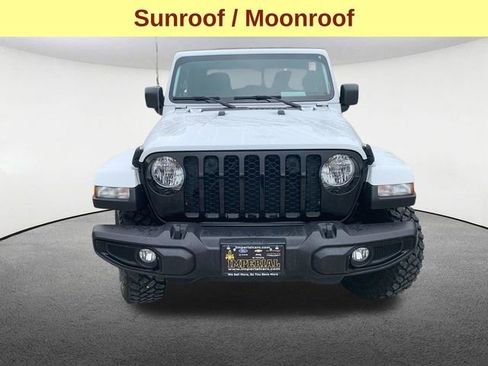Used 2022 Jeep Gladiator Mojave AWD/4WD image 4