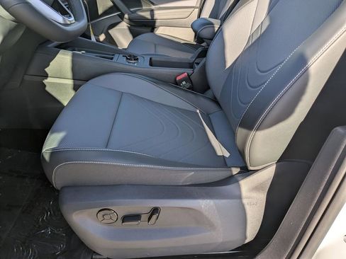 New 2026 Volkswagen Tiguan SE R-Line FWD image 15