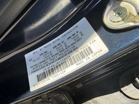 Used 2021 MAZDA MAZDA3 s image 21