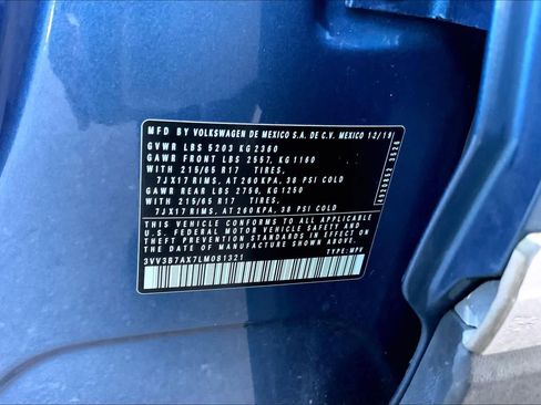 Used 2020 Volkswagen Tiguan SE image 33