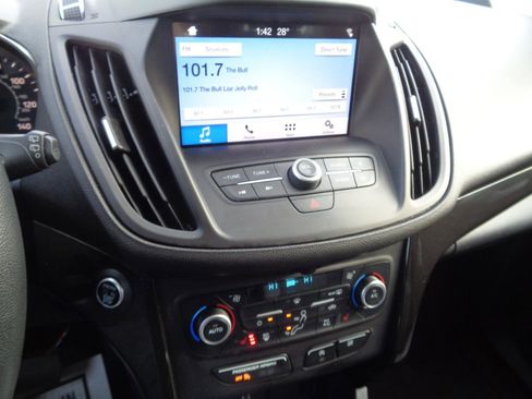 Used 2019 Ford Escape SE image 31