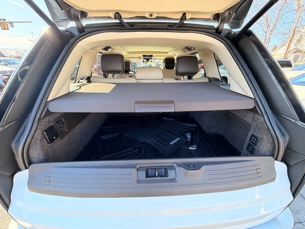 Used 2018 Land Rover Range Rover HSE AWD/4WD image 28