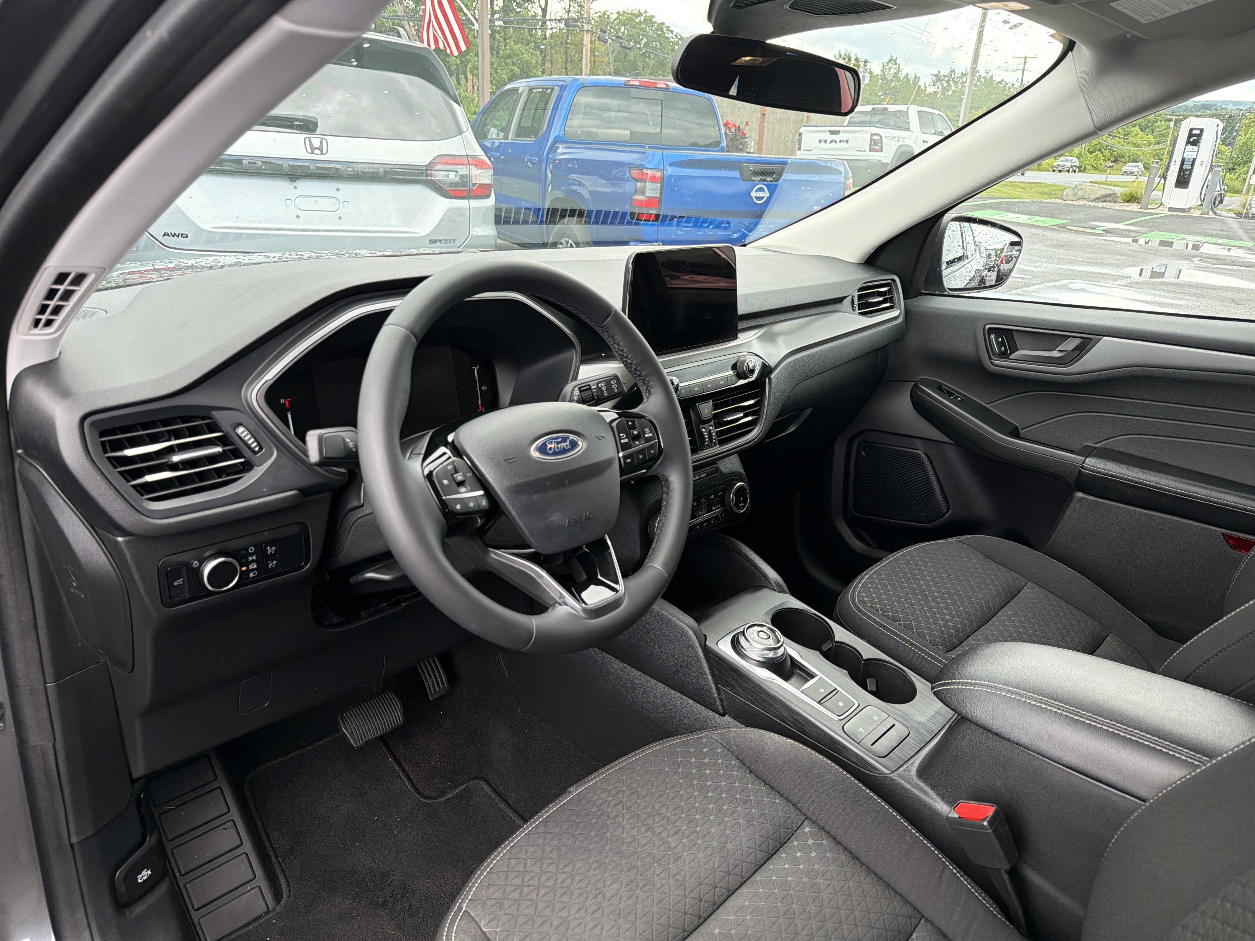 Used 2023 Ford Escape Active AWD/4WD image 9