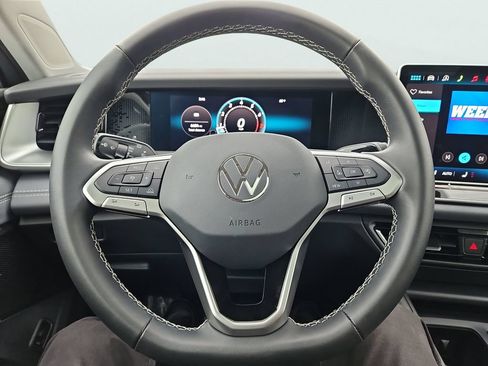 Certified 2026 Volkswagen Tiguan SE AWD/4WD image 29