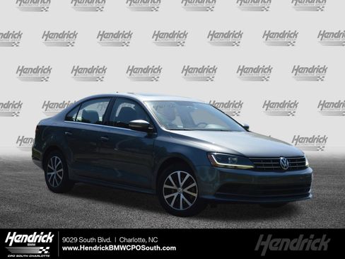 Used 2018 Volkswagen Jetta SE FWD image 1