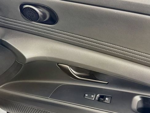 Certified 2025 Hyundai Elantra Sport FWD image 34