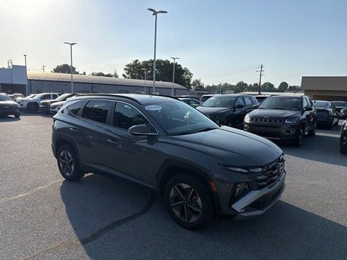 Used 2025 Hyundai Tucson SEL AWD/4WD image 9