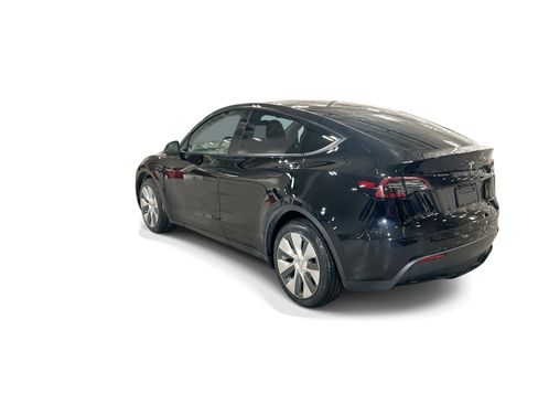 Certified 2023 Tesla Model Y Long Range AWD/4WD image 4